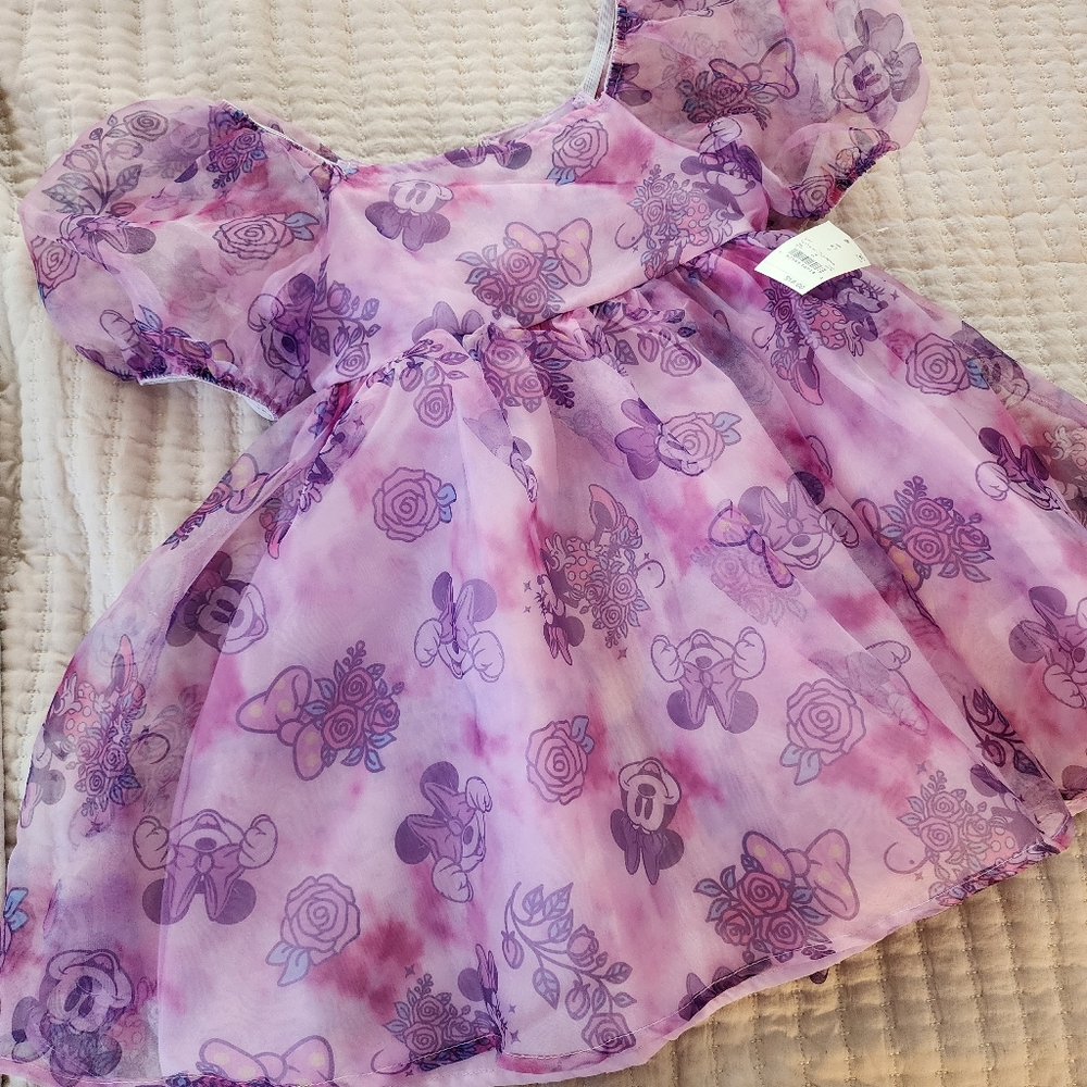 Disney purple minnie mouse puff sleeved dress, size 6/7 girl